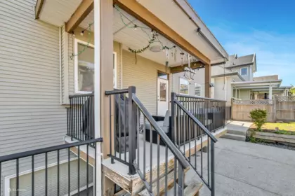 Front Yard Photo of 14893 67a Avenue, Surrey, BC