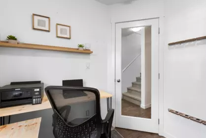 Entry Foyer Photo of 28 19128 65 Avenue, Surrey, BC