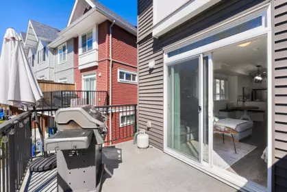 Staircase Photo of 28 19128 65 Avenue, Surrey, BC