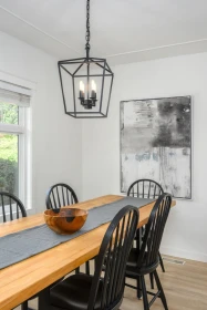 Breakfast Nook Photo of 3248 Beverley Crescent, North Vancouver, BC