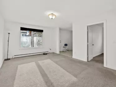 Hallway Photo of 268 Hampton Street, New Westminster, BC