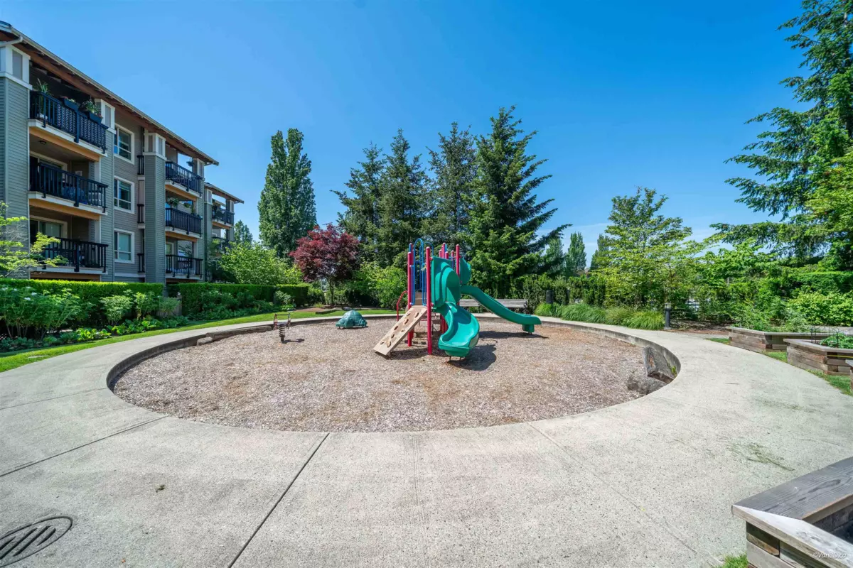 Exterior Rear Photo of 211 21009 56 Avenue, Langley, BC