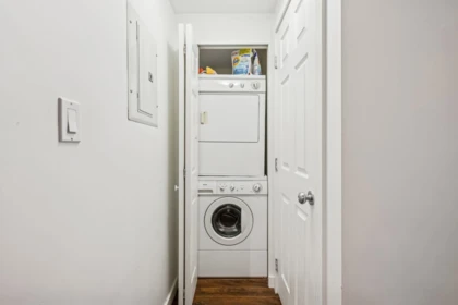 Hallway Photo of 2819 W 13th Avenue, Vancouver, BC