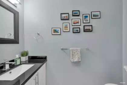 Guest Bathroom Photo of 723 E 12th Avenue, Vancouver, BC