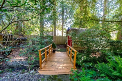 Mudroom Photo of 4346 Capilano Road, North Vancouver, BC