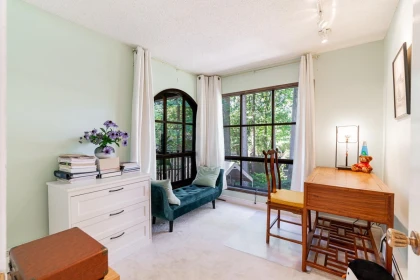 Powder Room Photo of 4346 Capilano Road, North Vancouver, BC