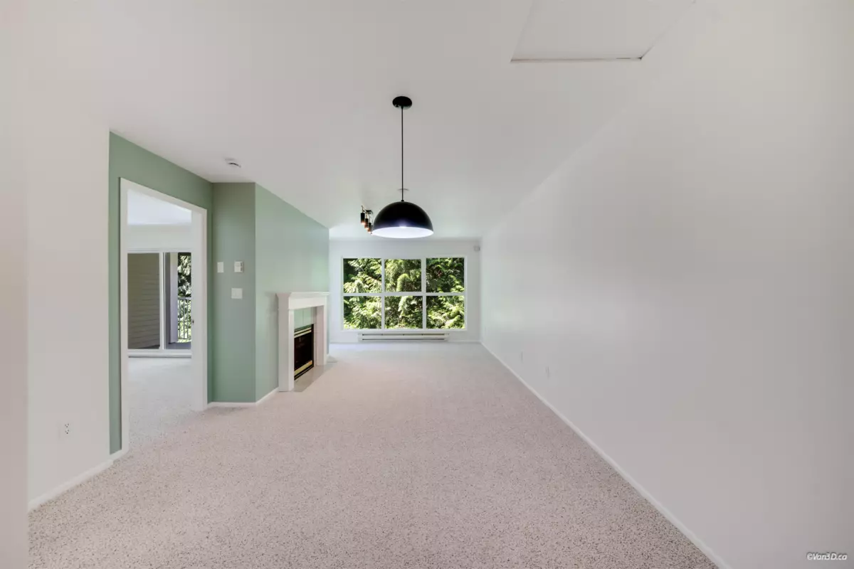 Dining Area Photo of 407 9626 148 Street, Surrey, BC