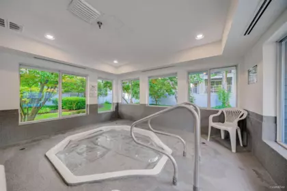 Garden / Landscaping Photo of 407 9626 148 Street, Surrey, BC