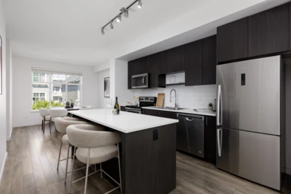 102 8130 136a Street, Surrey, BC, Surrey — Townhouse for sale