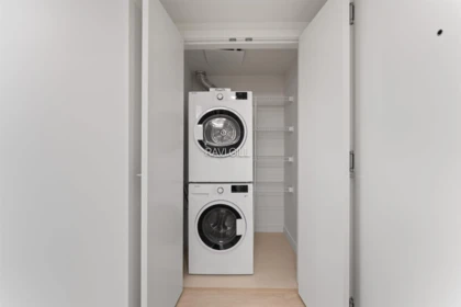 Basement Recreation Room Photo of 3402 13675 107a Avenue, Surrey, BC
