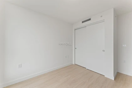 Guest Bathroom Photo of 3402 13675 107a Avenue, Surrey, BC