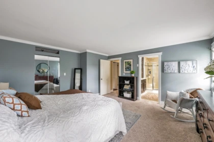 Entry Foyer Photo of 6114 187a Street, Surrey, BC