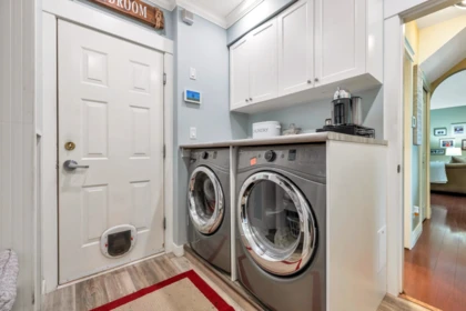 Mudroom Photo of 6114 187a Street, Surrey, BC
