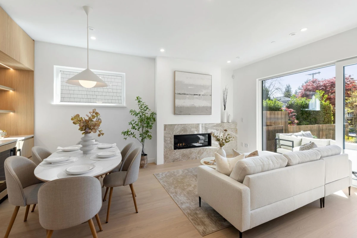 Living Room Photo of 1 6040 Larch Street, Vancouver, BC