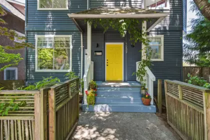 Garden / Landscaping Photo of 1239 E 22nd Avenue, Vancouver, BC