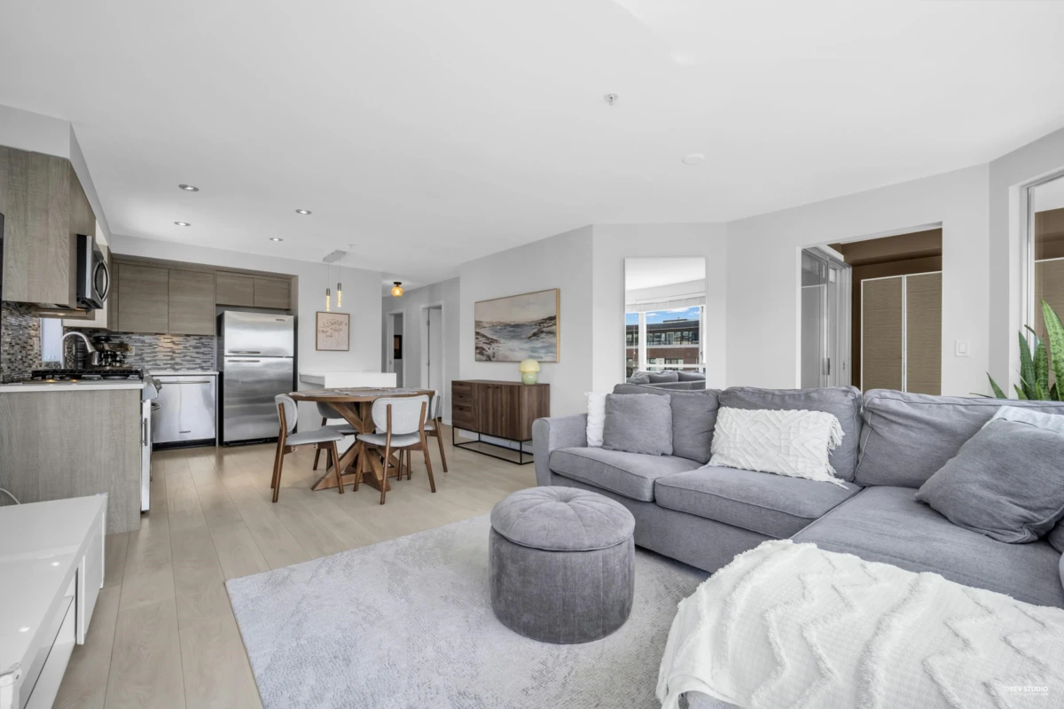 Family Room Photo of 401 122 E 3rd Street, North Vancouver, BC