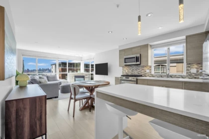 Kitchen Island Photo of 401 122 E 3rd Street, North Vancouver, BC