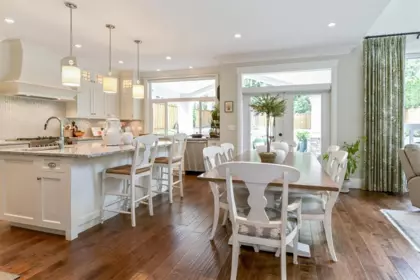 Kitchen Island Photo of 4745 204a Street, Langley, BC