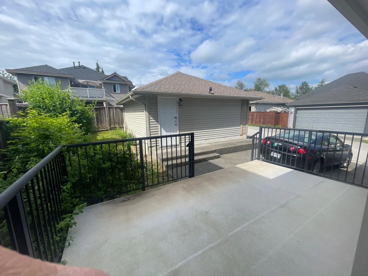 Family Room Photo of 23647 112a Avenue, Maple Ridge, BC