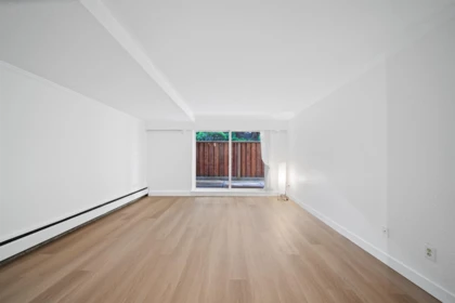 606 756 Great Northern Way, Vancouver, BC, Vancouver — Apartment/Condo for sale