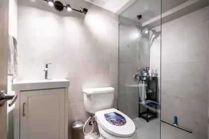 Hot Tub / Spa Photo of 1440 Mountain Highway, North Vancouver, BC