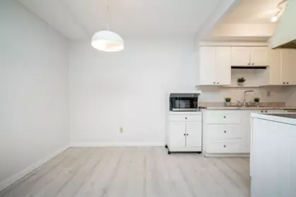 Primary Bedroom Photo of 106 33956 Essendene Avenue, Abbotsford, BC