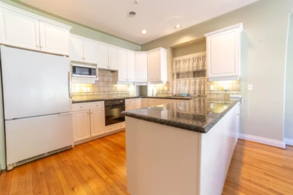 Primary Bedroom Photo of 2849 W 35th Avenue, Vancouver, BC