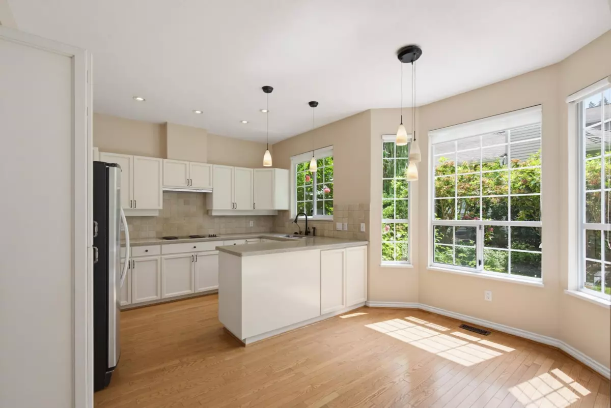 Dining Area Photo of 13 2688 150 Street, Surrey, BC