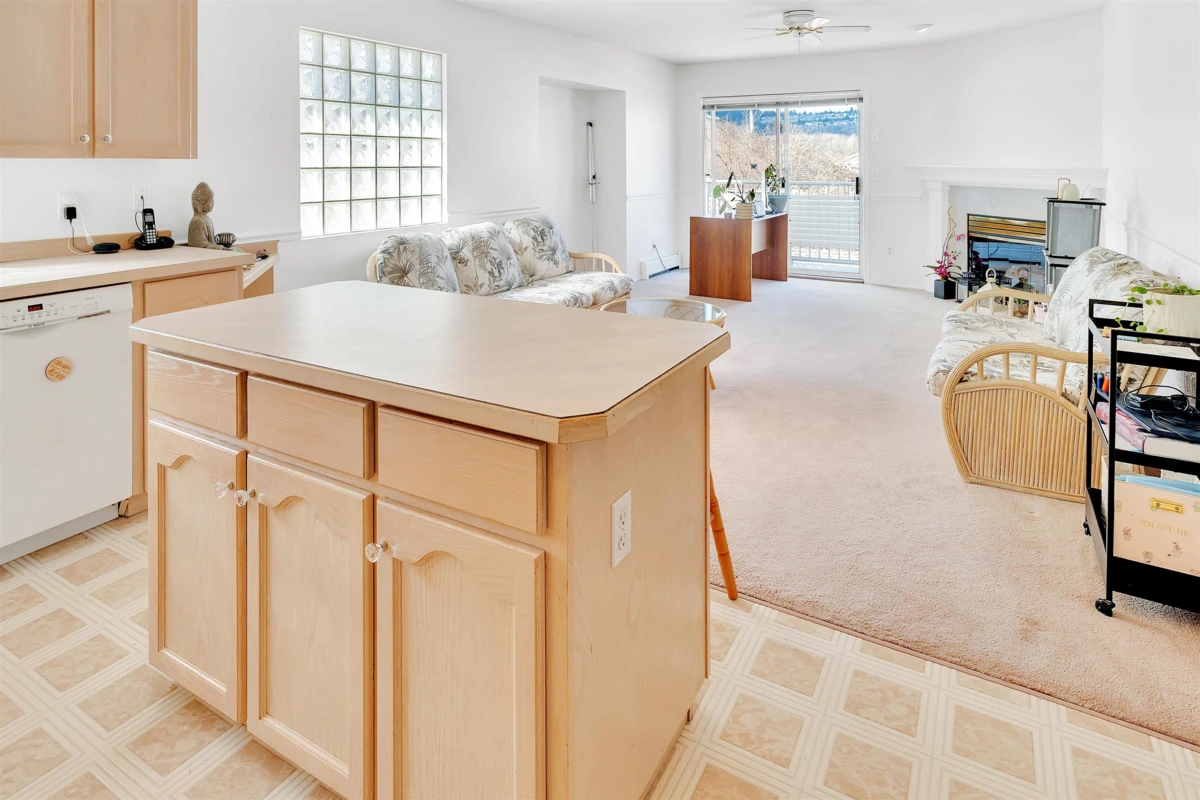 Living Room Photo of 1655 Mcpherson Drive, Port Coquitlam, BC