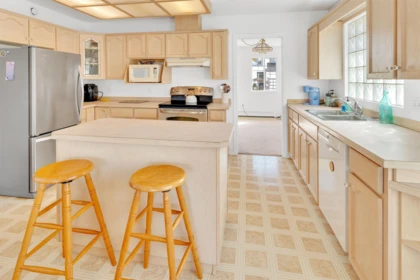 Kitchen Photo of 1655 Mcpherson Drive, Port Coquitlam, BC