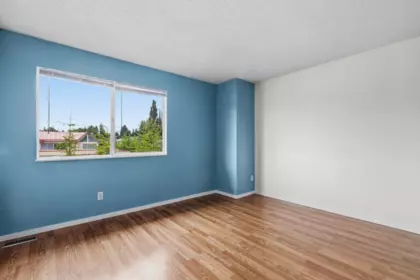 Bedroom 2 Photo of 4 3384 Coast Meridian Road, Port Coquitlam, BC