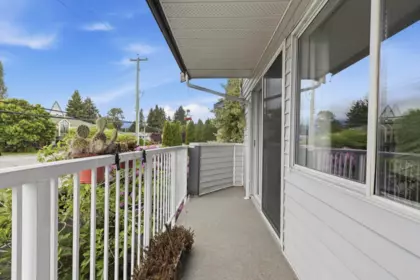 Outdoor Deck Photo of 4 3384 Coast Meridian Road, Port Coquitlam, BC