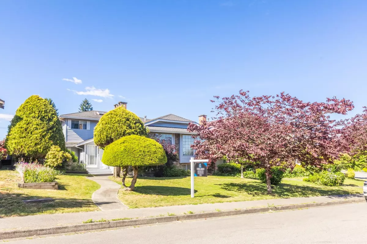 Exterior Rear Photo of 431 Glenbrook Drive, New Westminster, BC