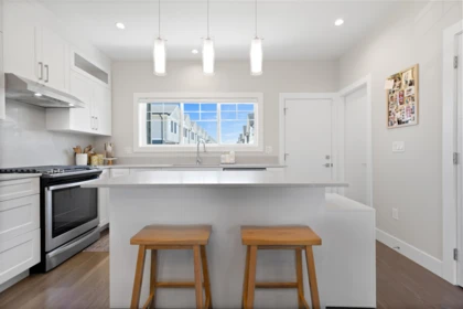 Primary Bathroom Photo of 36 19501 74 Avenue, Surrey, BC