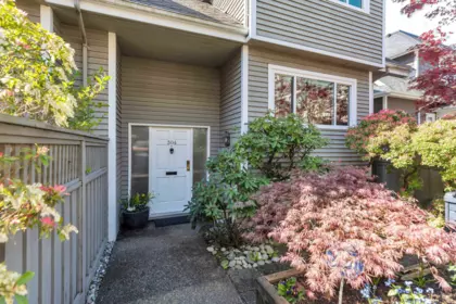 304 223 E Keith Road, North Vancouver, BC, North Vancouver — Townhouse for sale