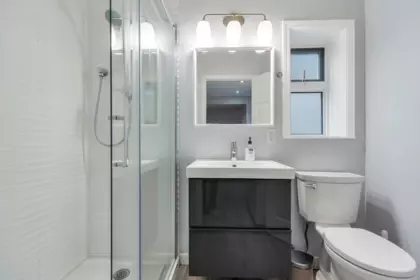 Hot Tub / Spa Photo of 304 223 E Keith Road, North Vancouver, BC