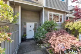 304 223 E Keith Road, North Vancouver, BC