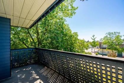 Mudroom Photo of 207 17661 58a Avenue, Surrey, BC