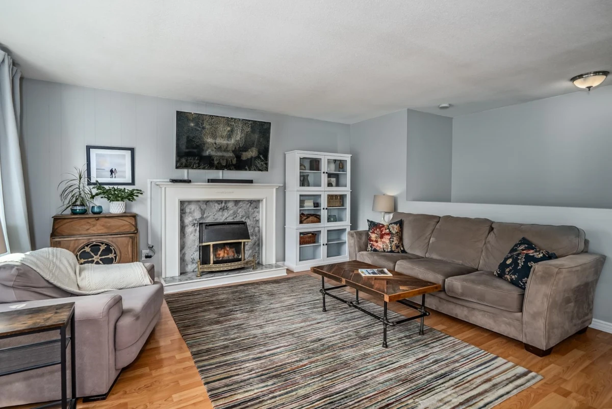 Dining Area Photo of 33561 7 Avenue, Mission, BC