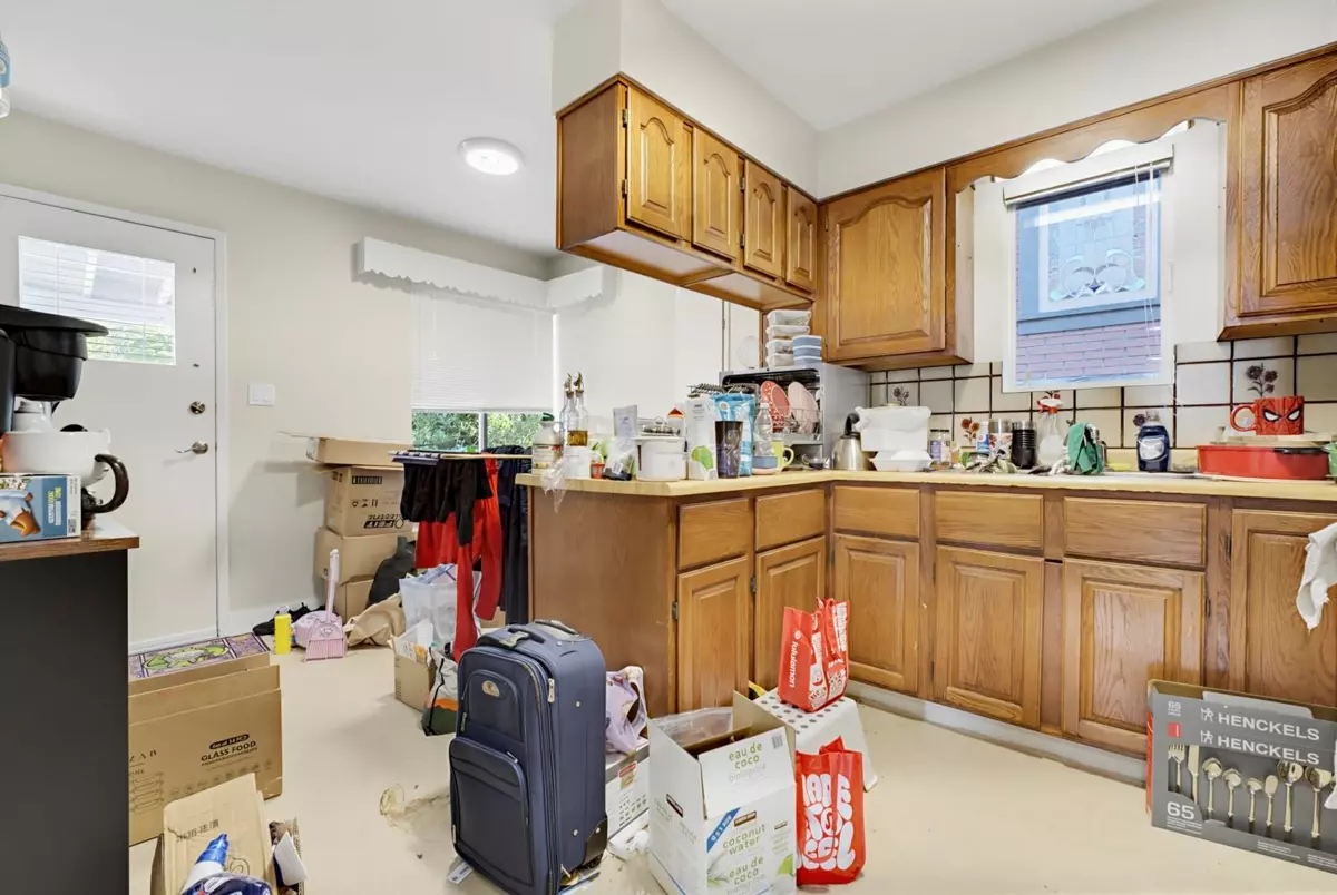 Dining Area Photo of 1280 E 27th Avenue, Vancouver, BC