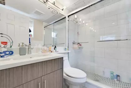 Guest Bathroom Photo of 1280 E 27th Avenue, Vancouver, BC