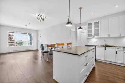 Kitchen Photo of 309 16380 64 Avenue, Surrey, BC