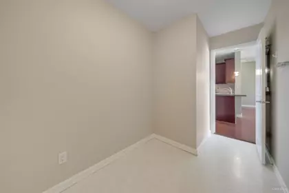 Guest Bathroom Photo of 206 1581 Foster Street, White Rock, BC