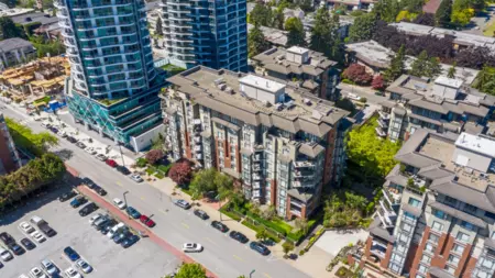 Hot Tub / Spa Photo of 206 1581 Foster Street, White Rock, BC