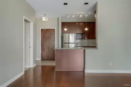 Primary Bedroom Photo of 206 1581 Foster Street, White Rock, BC