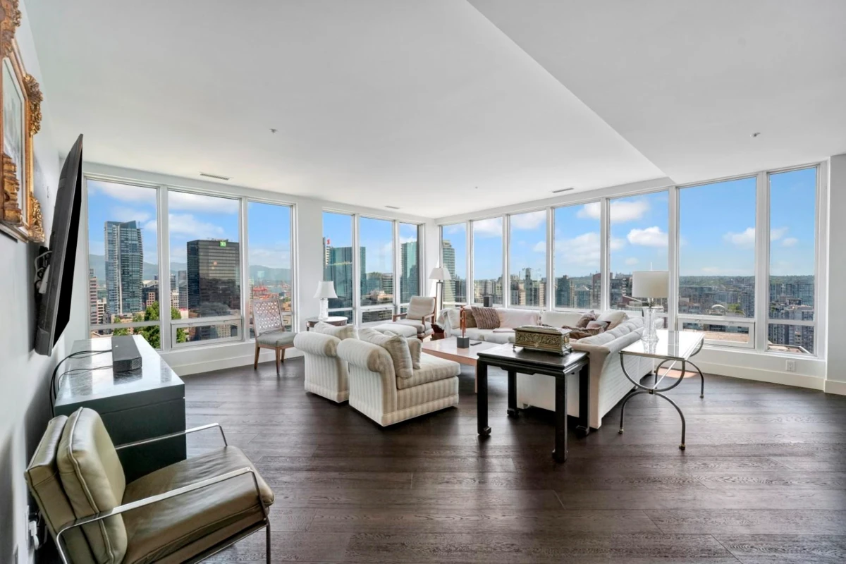 Family Room Photo of 2106 989 Nelson Street, Vancouver, BC