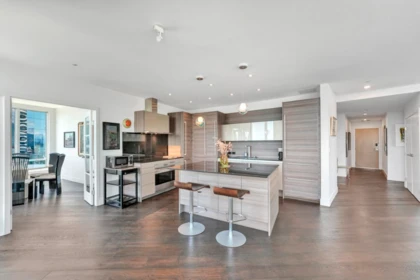 2106 989 Nelson Street, Vancouver, BC, Vancouver — Apartment/Condo for sale