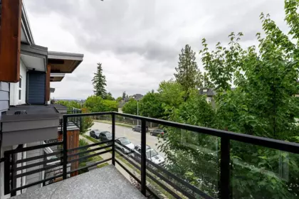 Entry Foyer Photo of 3 7947 209 Street, Langley, BC