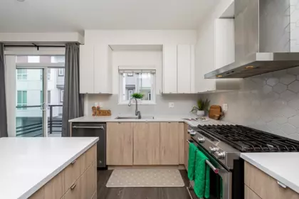 Kitchen Photo of 3 7947 209 Street, Langley, BC