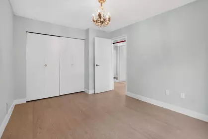 Basement Recreation Room Photo of 206 1340 Duchess Avenue, West Vancouver, BC